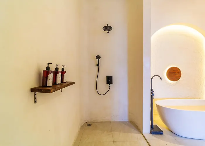 Amara 2 By Orivista, Exclusive Couples Villa *